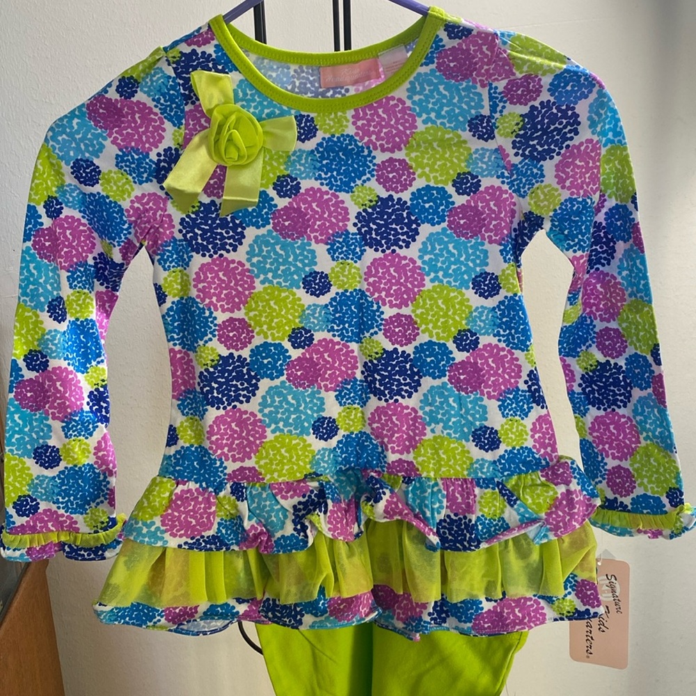 Girls 2 piece set. New